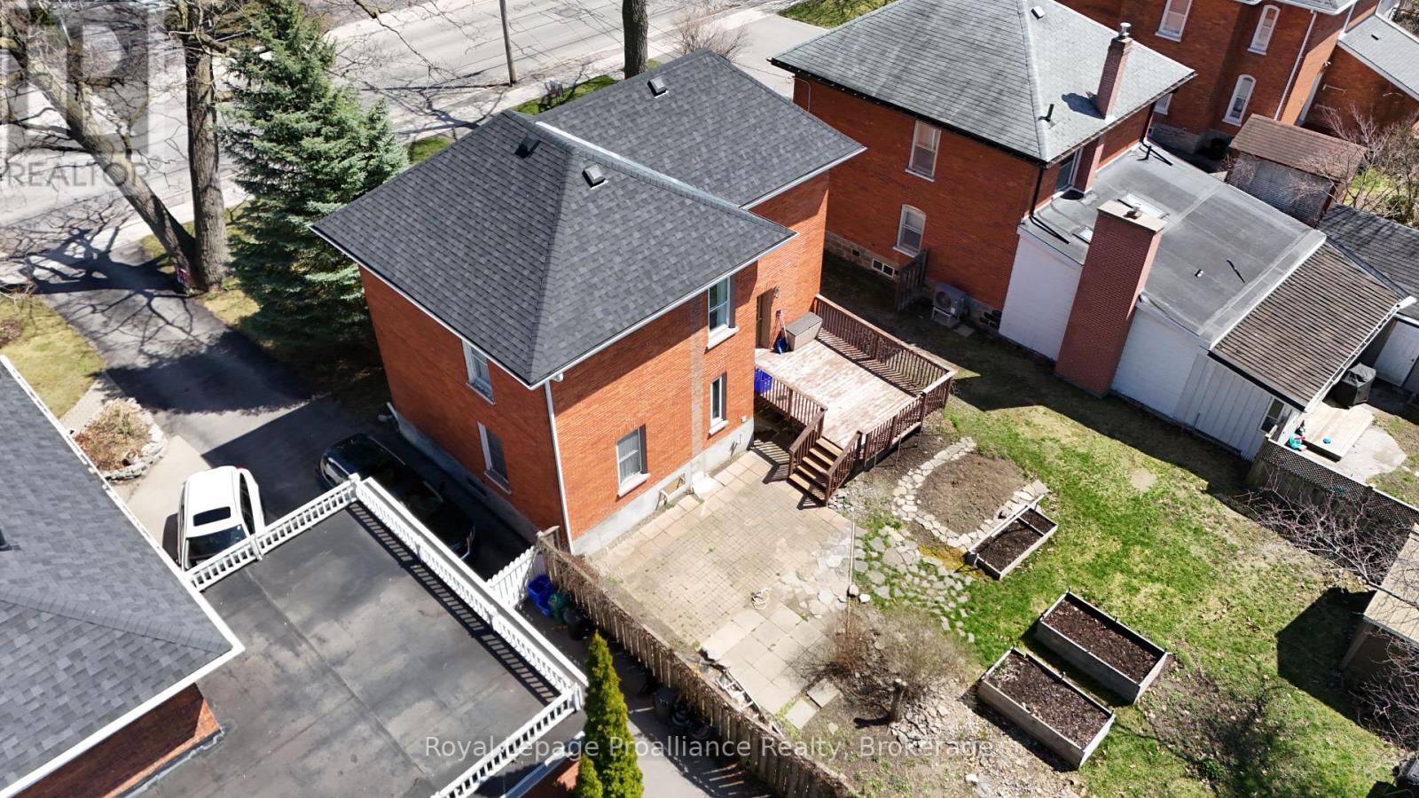 308 BLEECKER AVENUE - 17