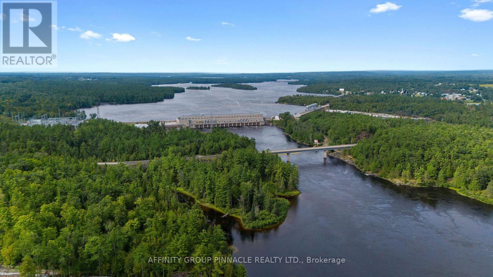 103B CARRIAGE LANDING ROAD - 40