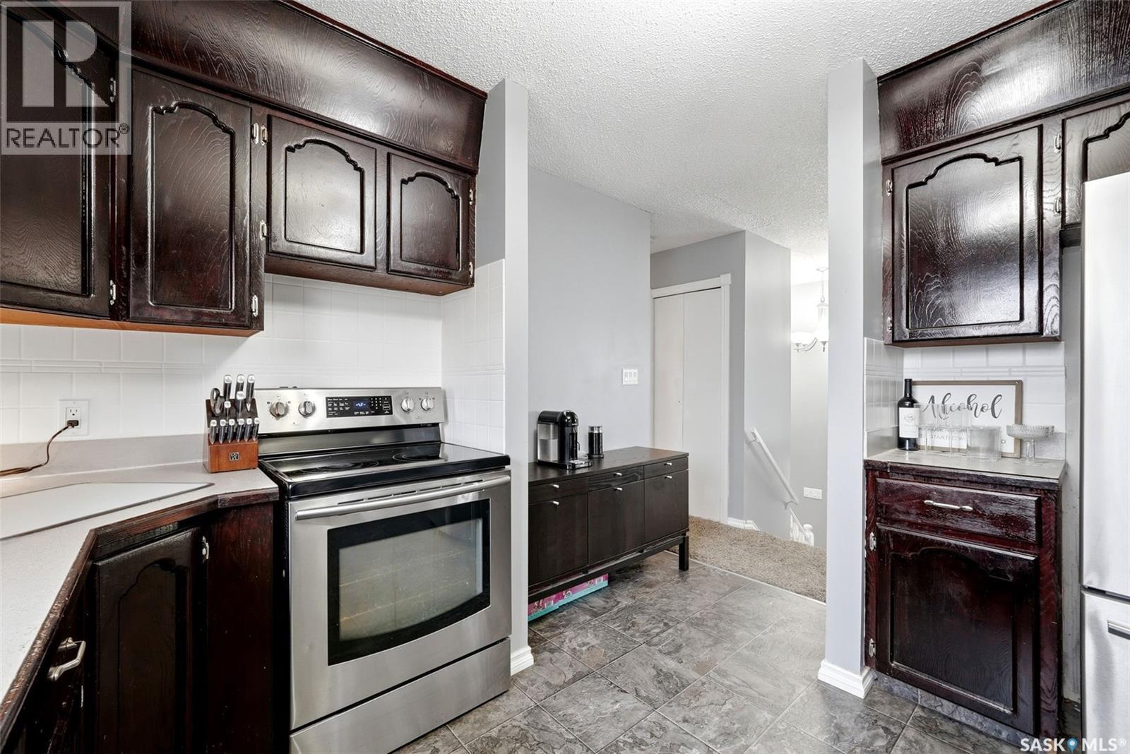 862 Worobetz CRESCENT N - 10