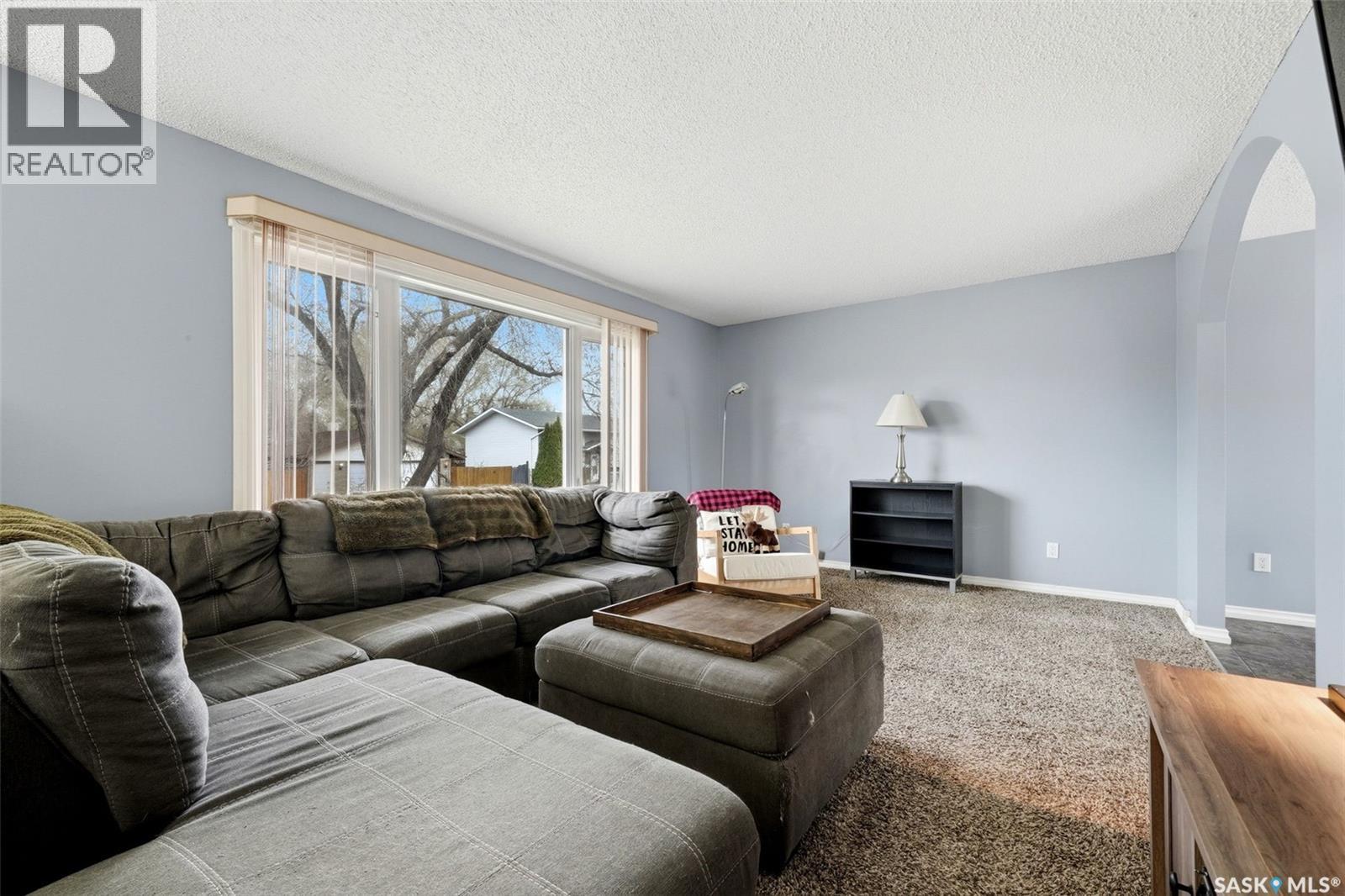 862 Worobetz CRESCENT N - 5