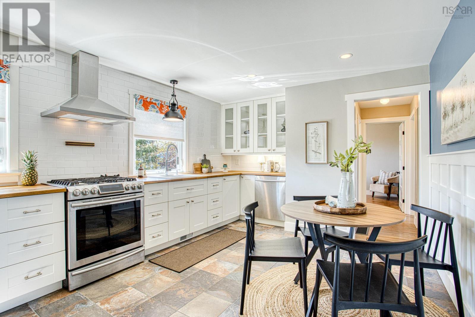 Property 27 of 42 of 142 Frederick Avenue