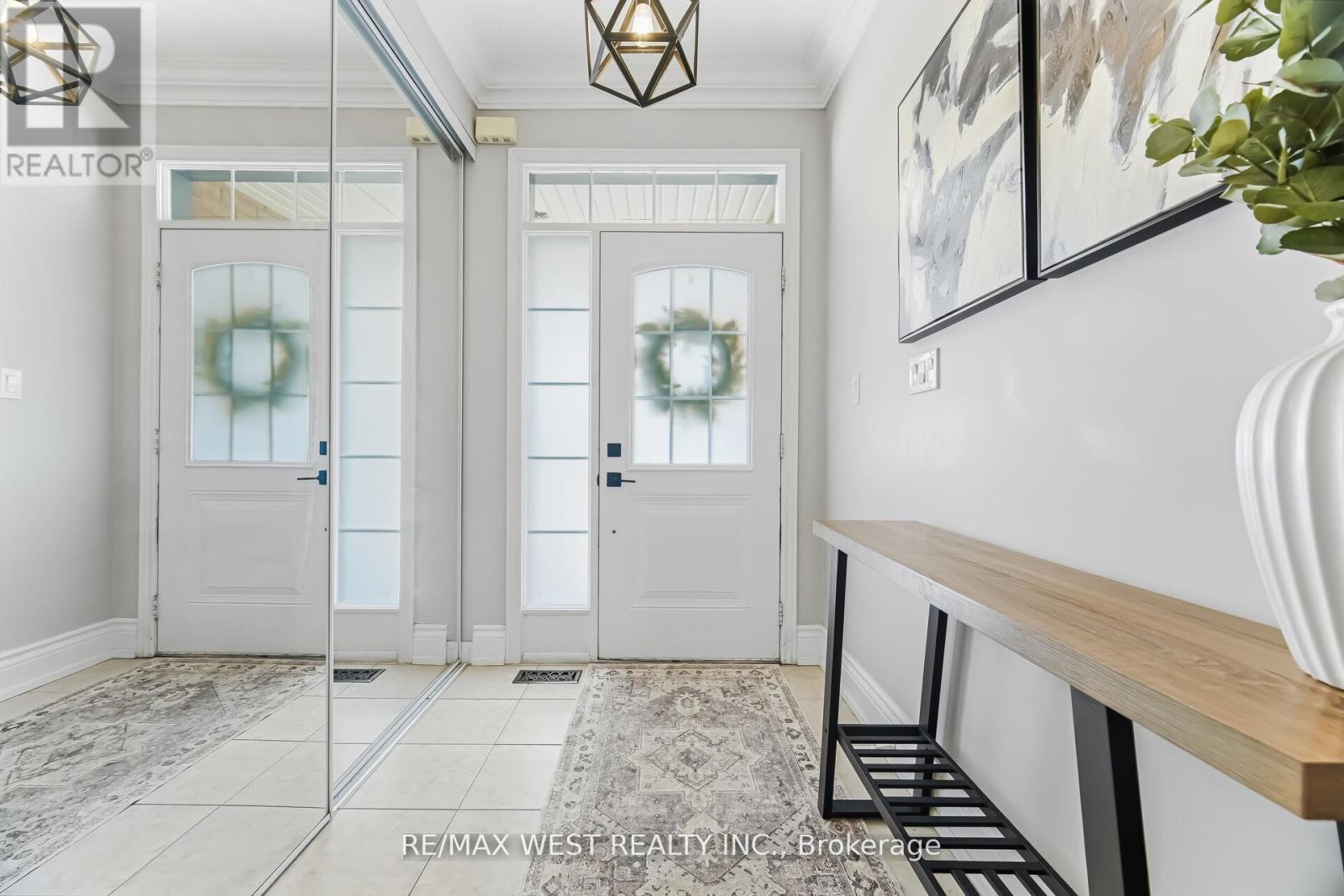 10 WEAVER TERRACE - 2