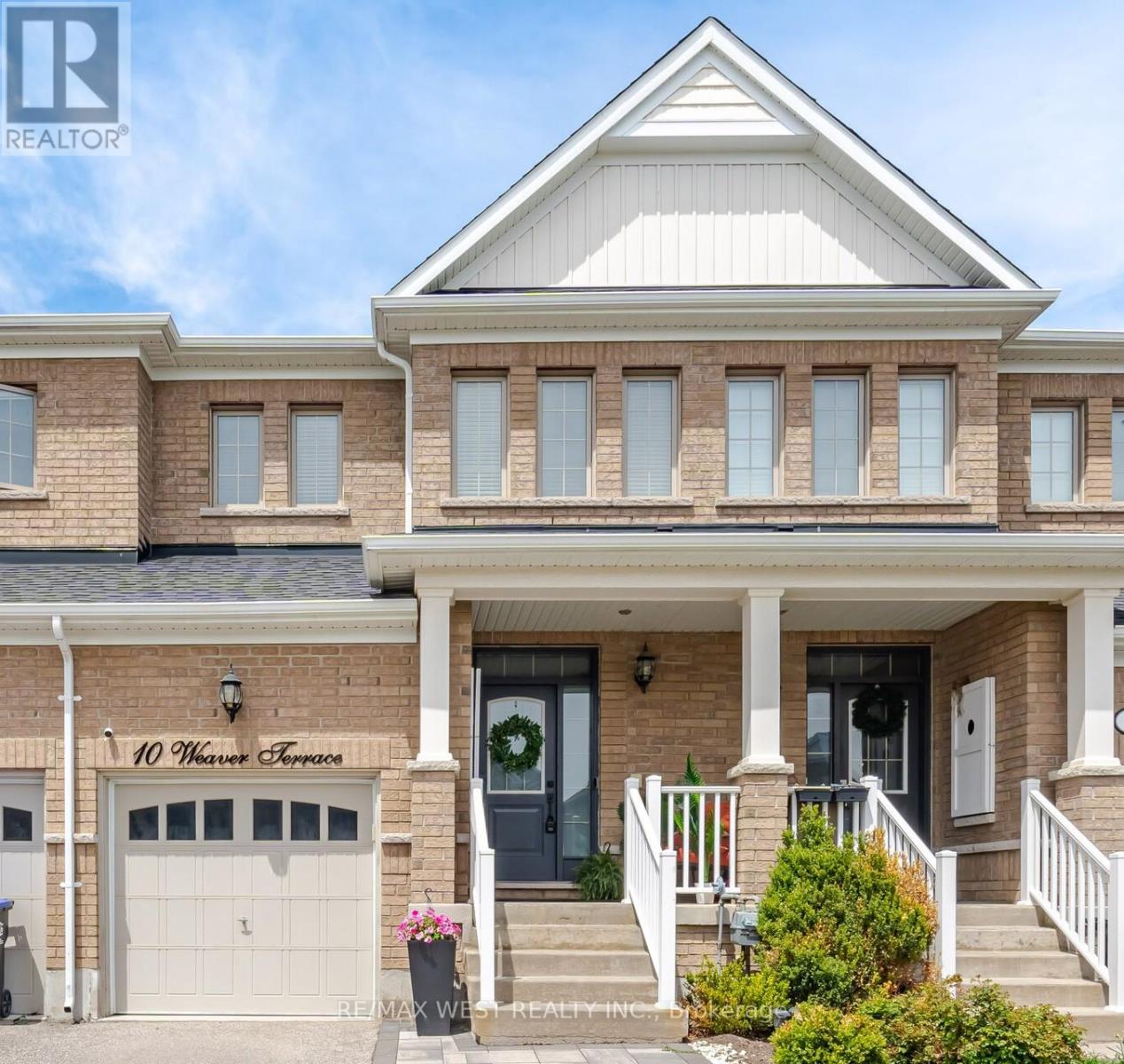 10 WEAVER TERRACE - 1