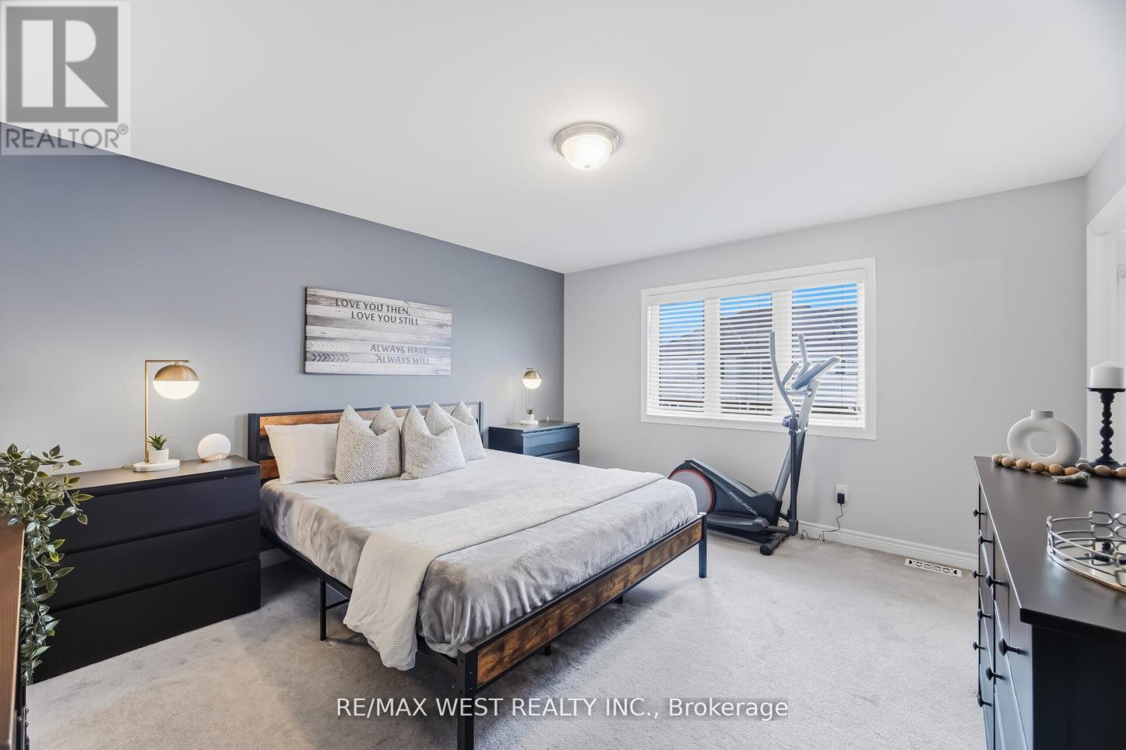 10 WEAVER TERRACE - 17