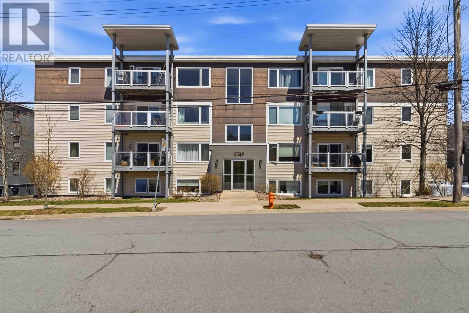 #302 3749 Kencrest Avenue - Image 3