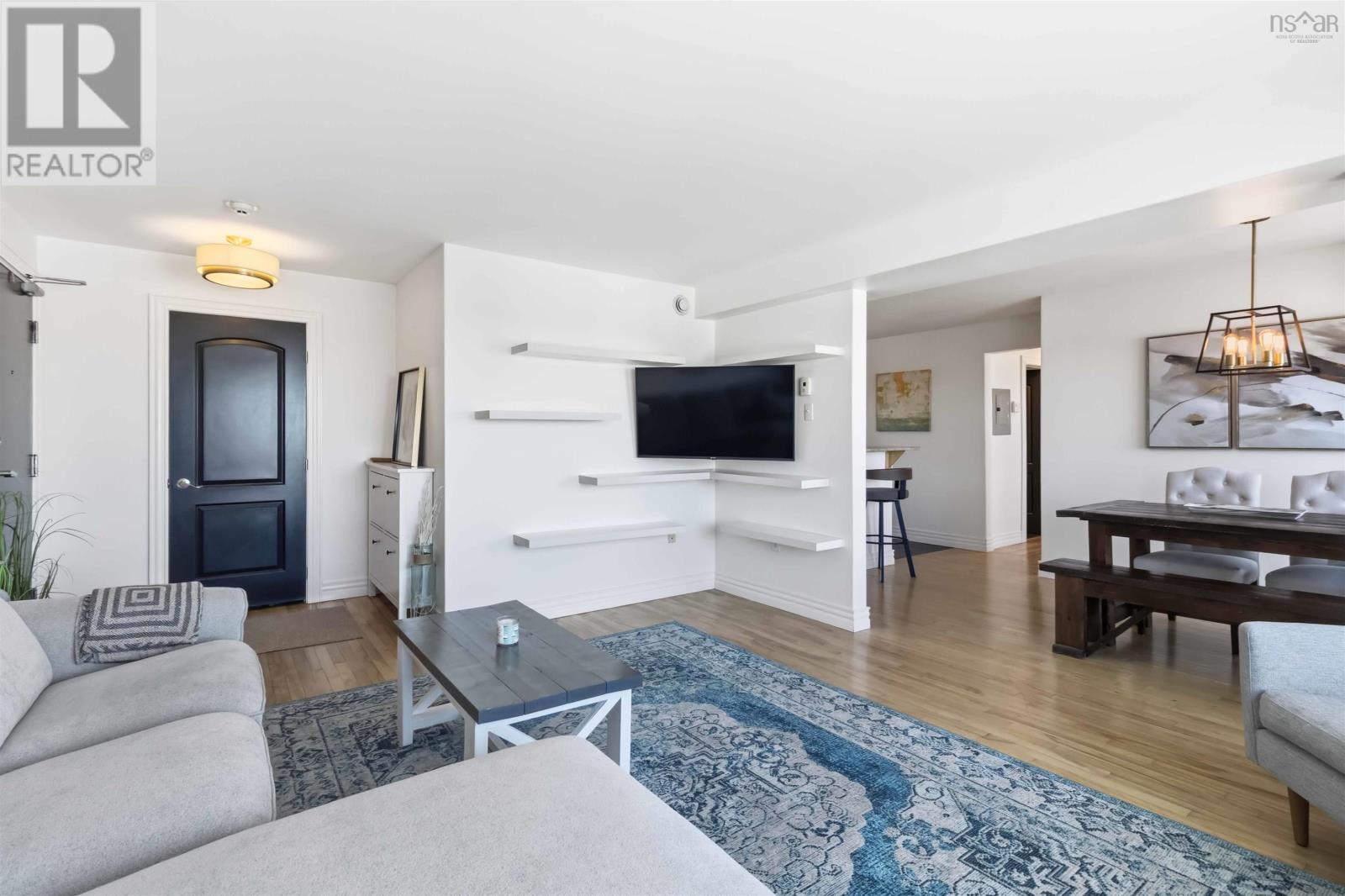 #302 3749 Kencrest Avenue - 8