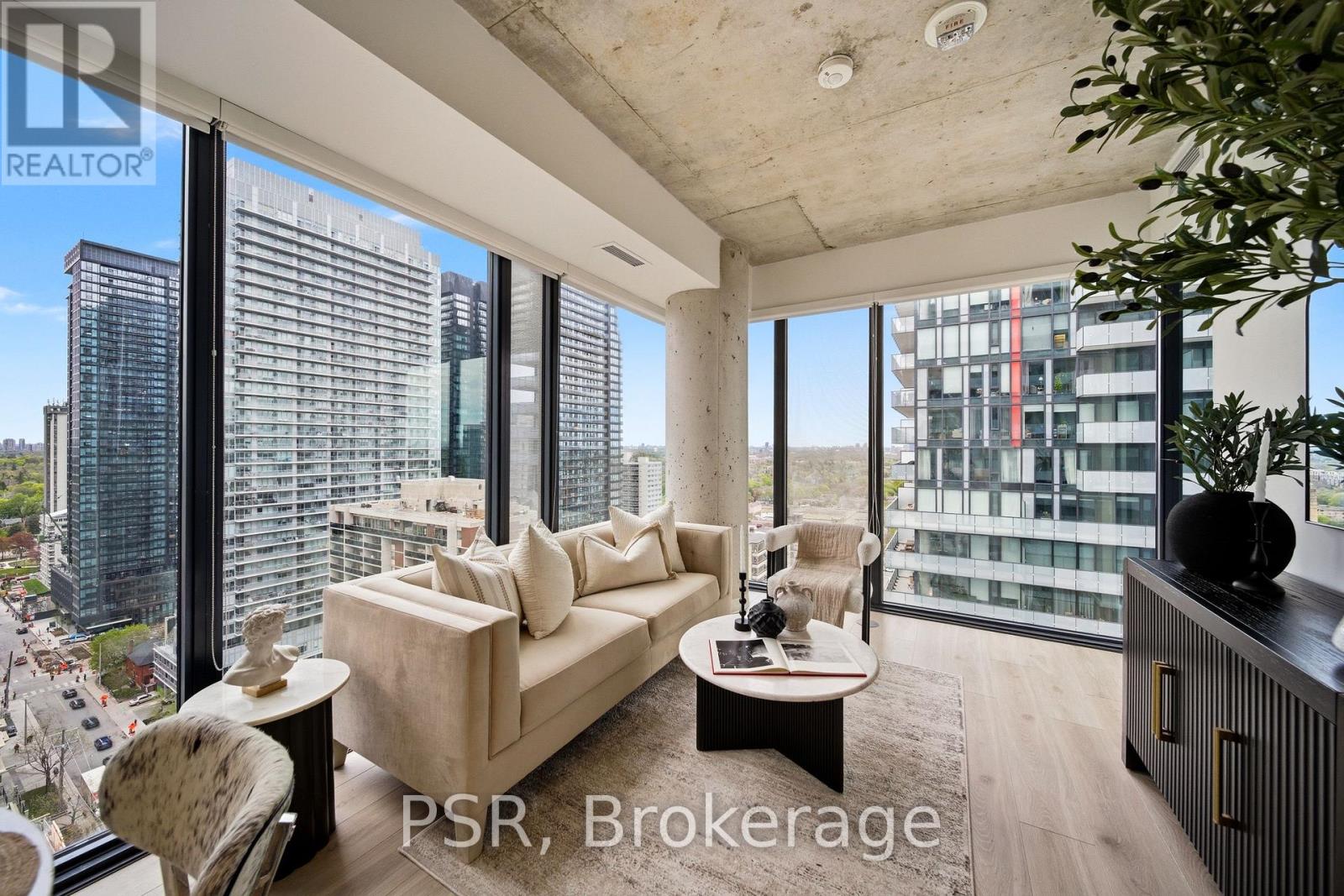 #2005 161 ROEHAMPTON AVENUE - 2