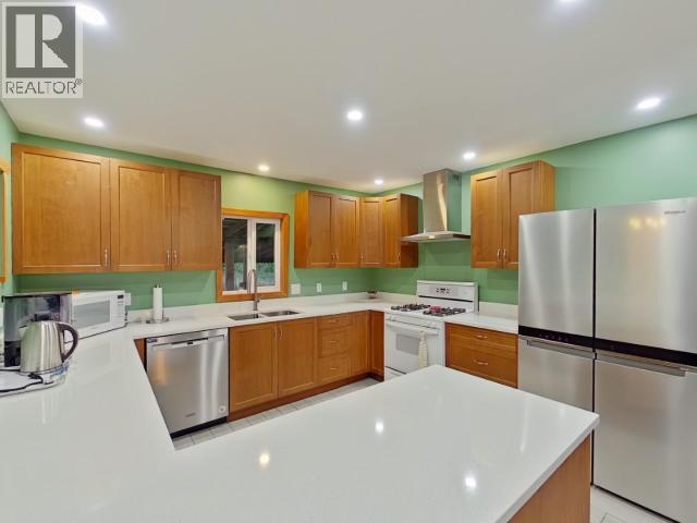 4002 HIGHWAY 101 - 10