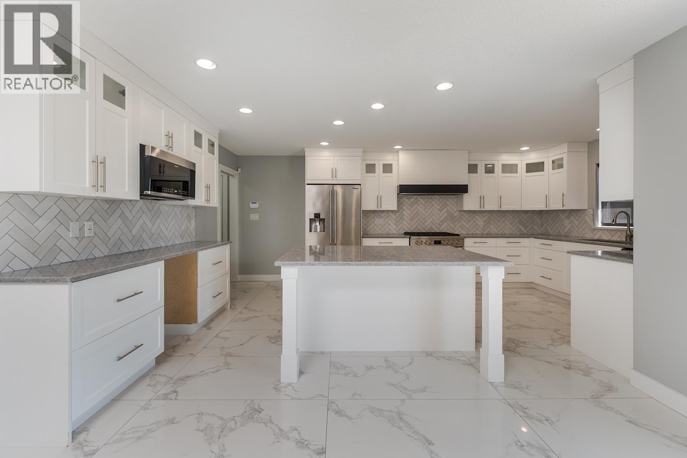 Photo 10 of 41 — 7825 BEAVER ROAD · Prince George, BC