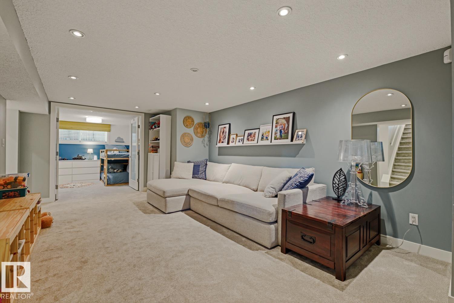 6310 109A ST NW - 28
