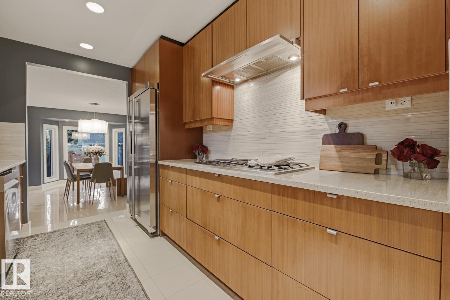 6310 109A ST NW - 14