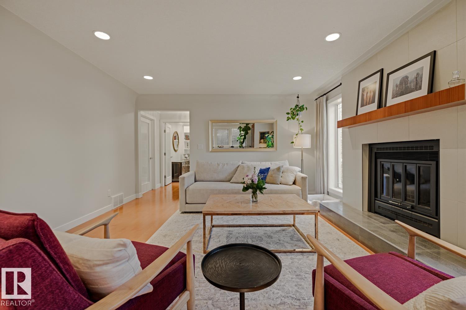 6310 109A ST NW - 10