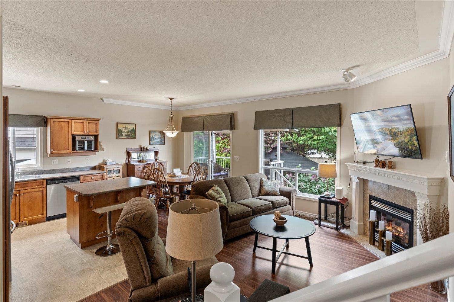 35 349 WALNUT AVENUE, Harrison Hot Springs, Harrison Hot Springs