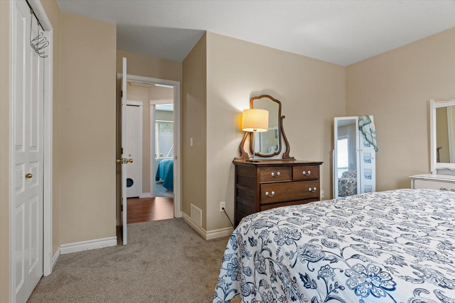 35 349 WALNUT AVENUE, Harrison Hot Springs, Harrison Hot Springs
