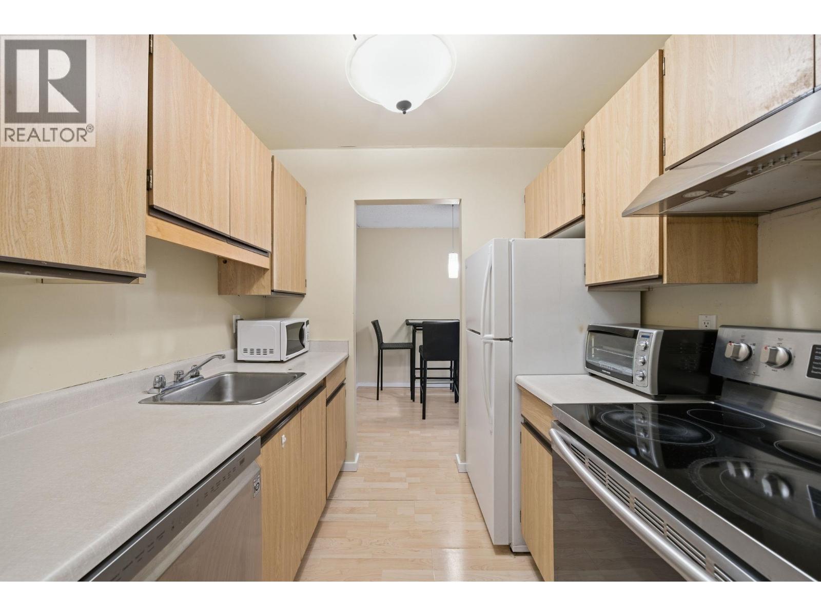310 8511 ACKROYD ROAD, Richmond