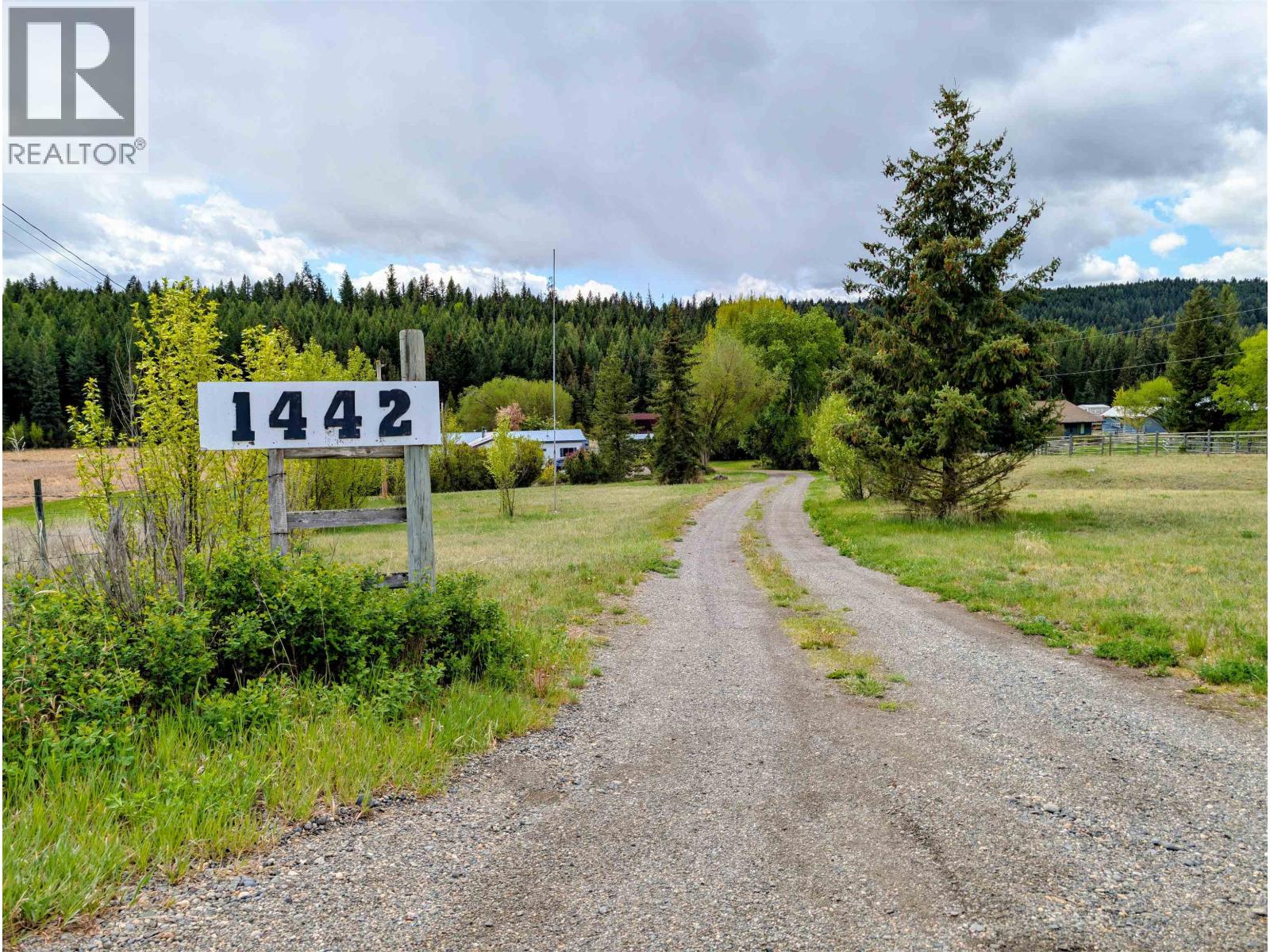 1442 CHIMNEY VALLEY ROAD - 25