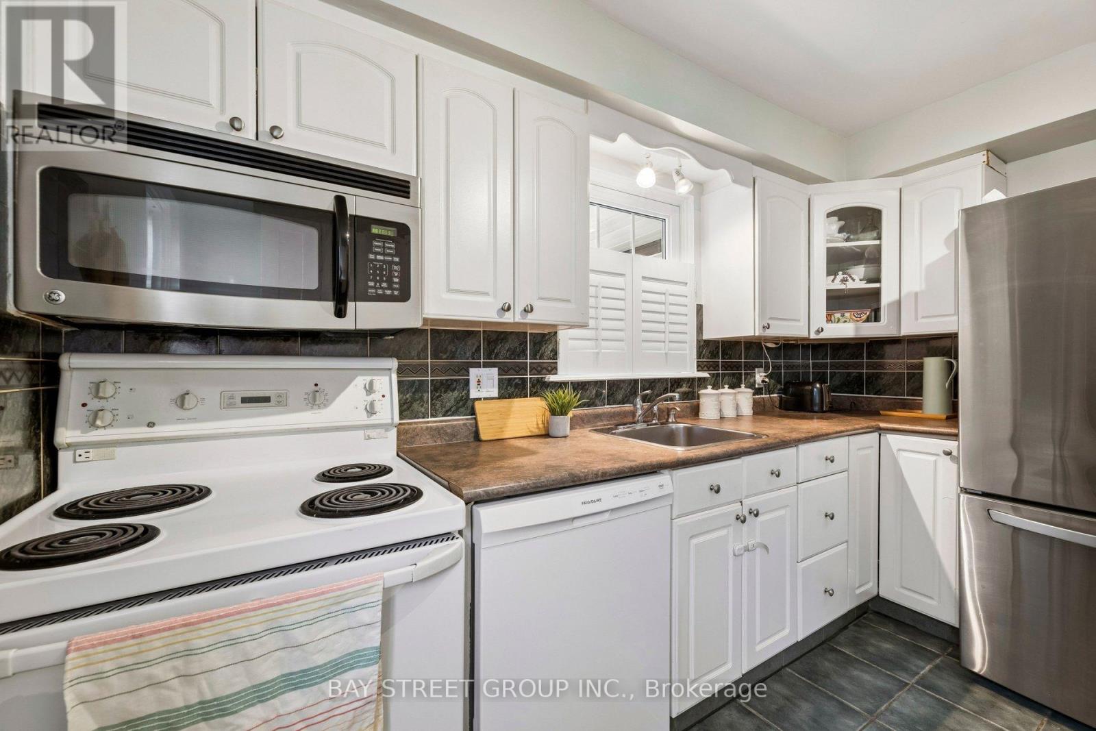 1165 SOUTHDALE AVENUE S - 17