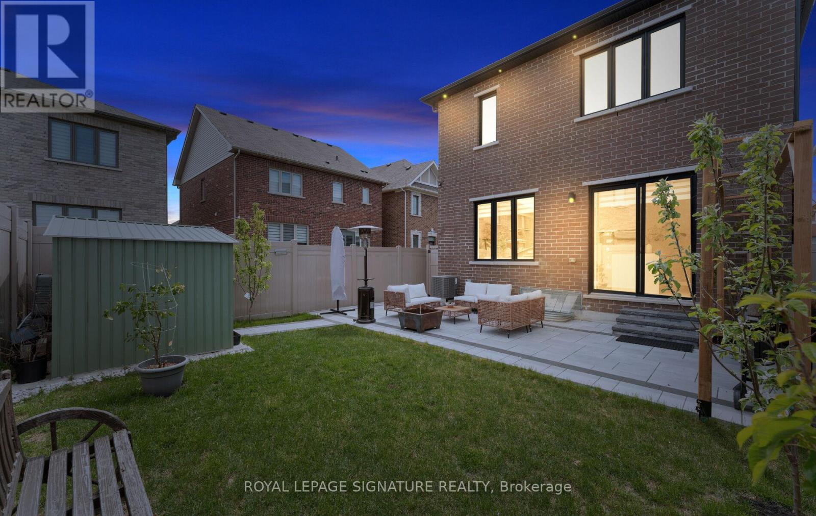 34 BRODEN CRESCENT - 28