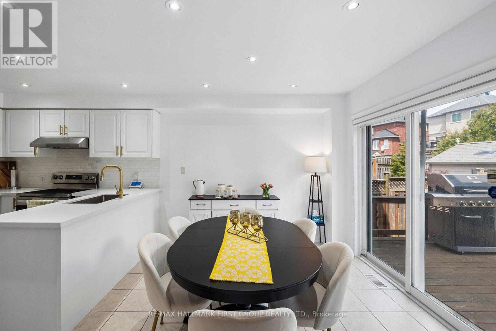43 NOBBS DRIVE - 14