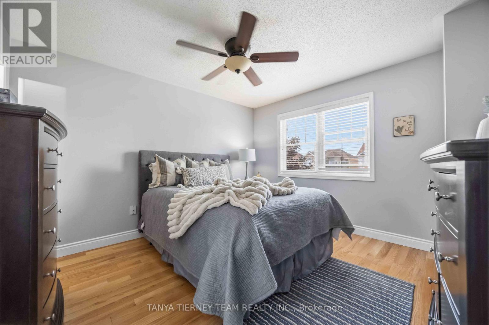 7 BROWNRIDGE PLACE - 24
