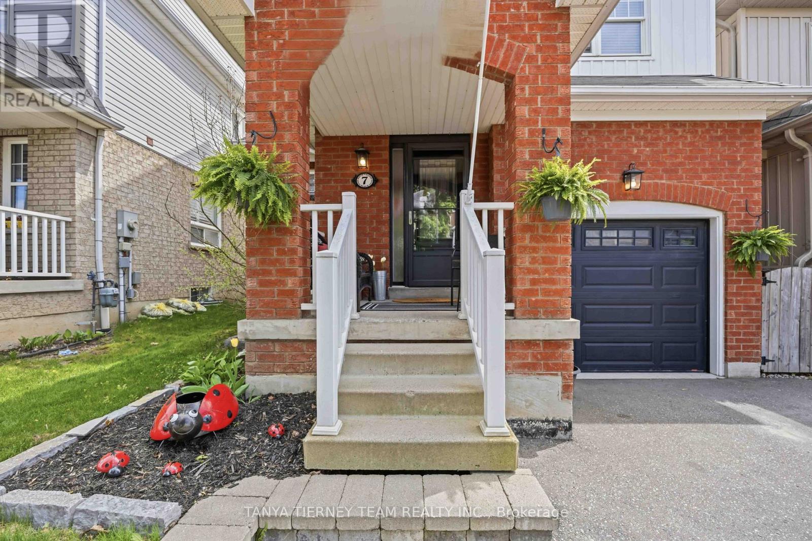 7 BROWNRIDGE PLACE - 4