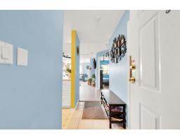308 15160 108 Avenue, Surrey, BC V3R0V2 Photo 8