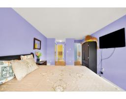 308 15160 108 Avenue, Surrey, BC V3R0V2 Photo 14