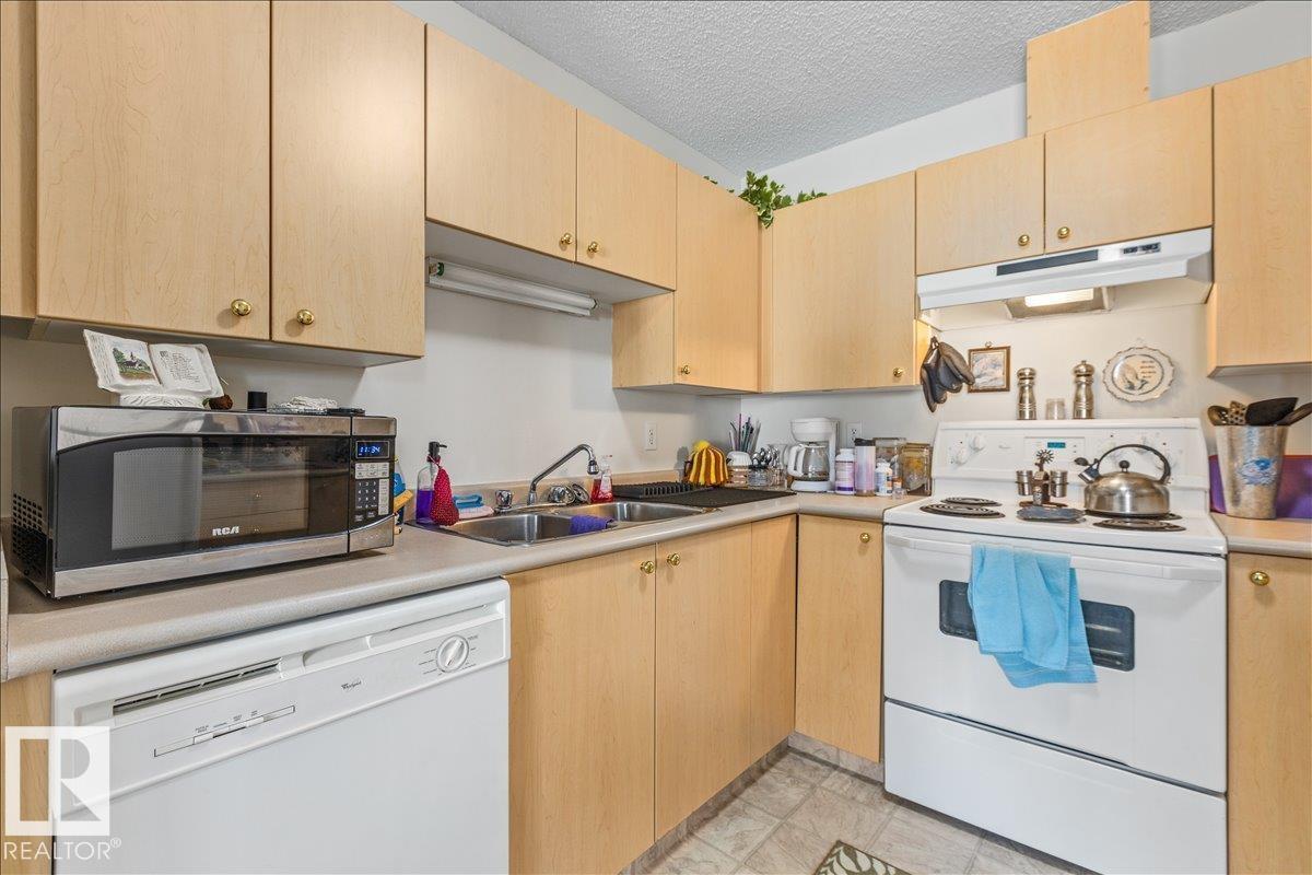 #106B 114 Westpark DR - 4
