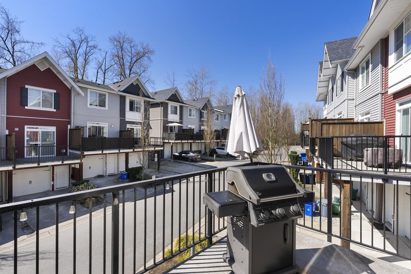 28 19128 65 AVENUE, Surrey