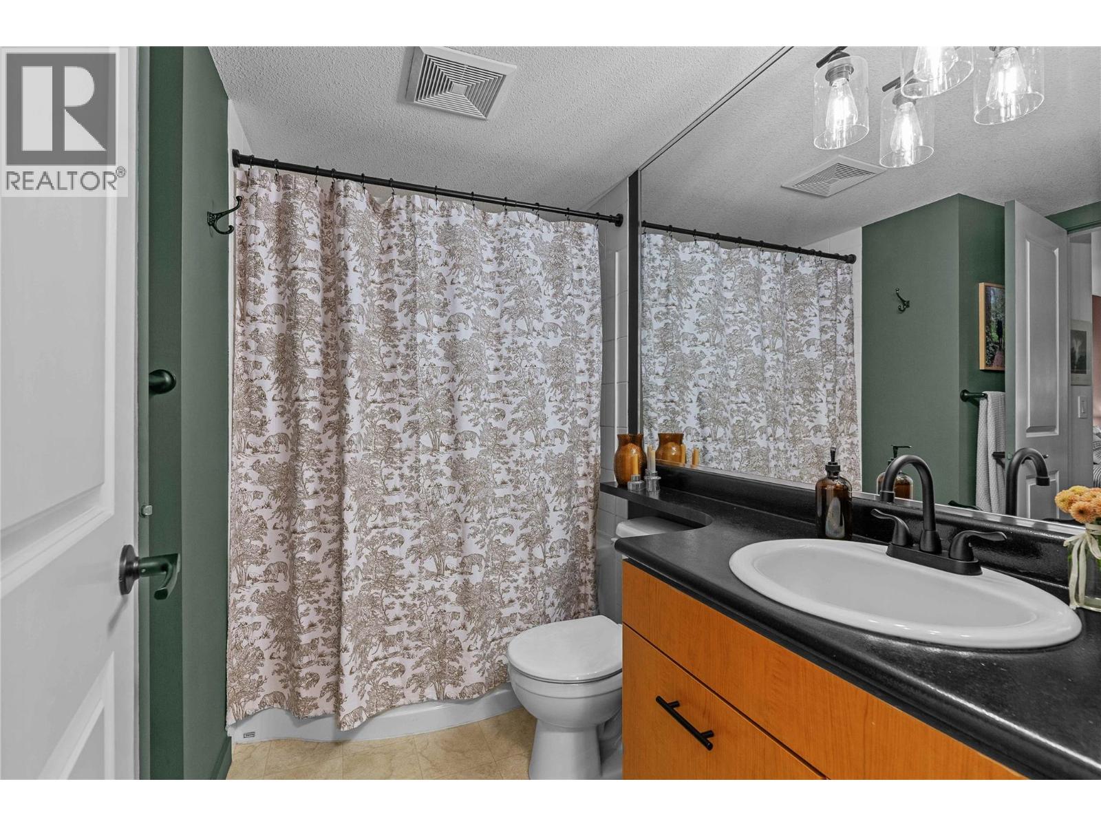 107 539 YATES Road, Kelowna