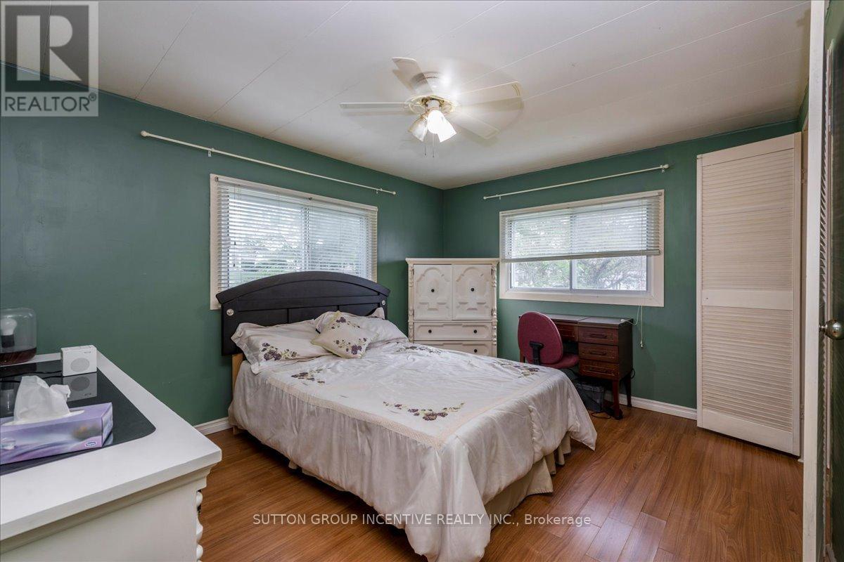 6 PINE HILL COURT - 13