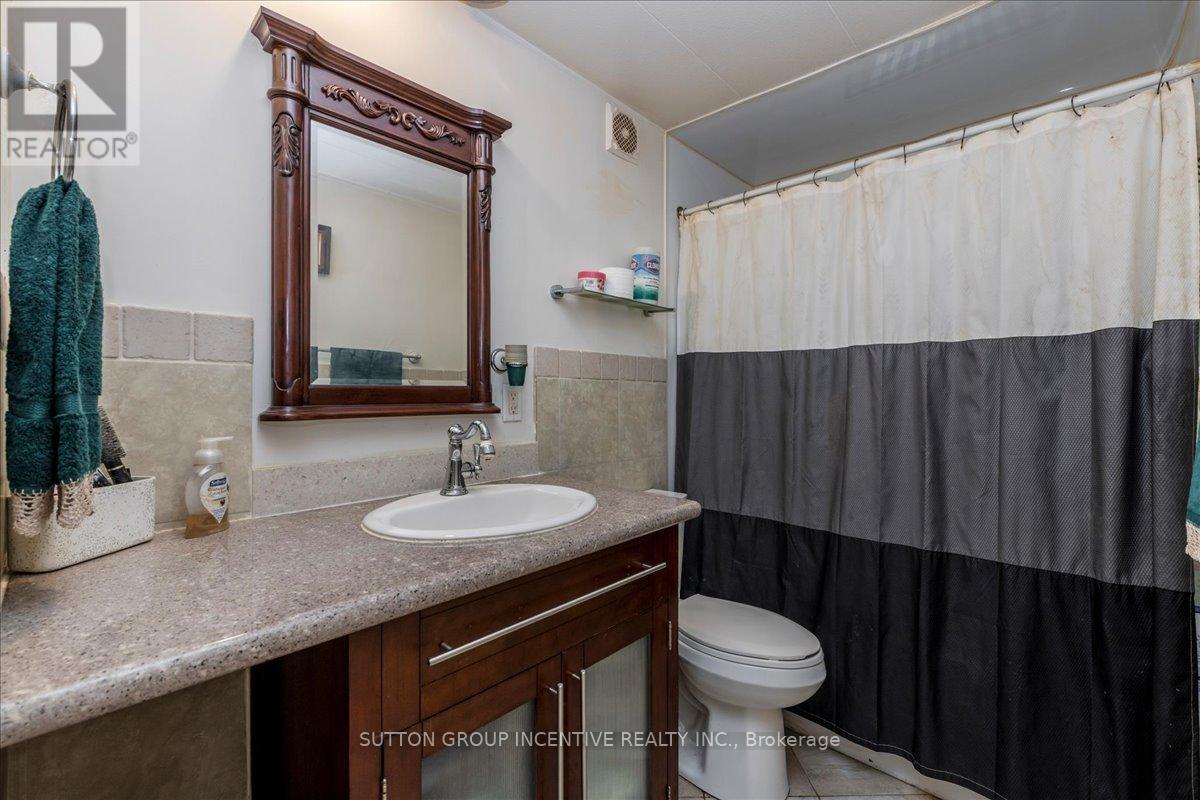 6 PINE HILL COURT - 17