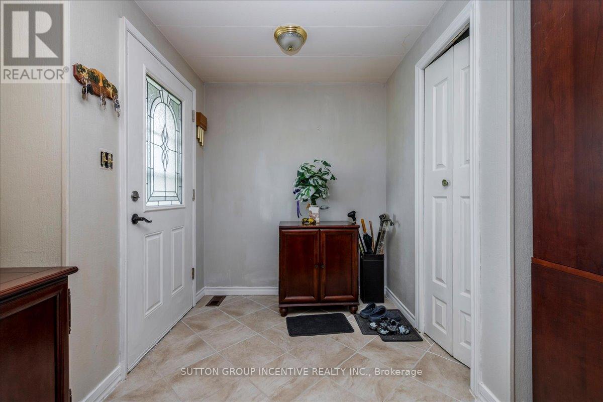 6 PINE HILL COURT - 4