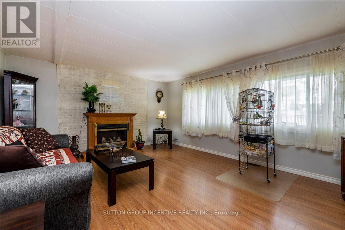 6 PINE HILL COURT - 5