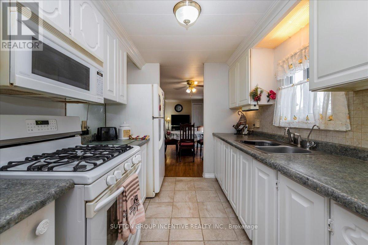 6 PINE HILL COURT - 9