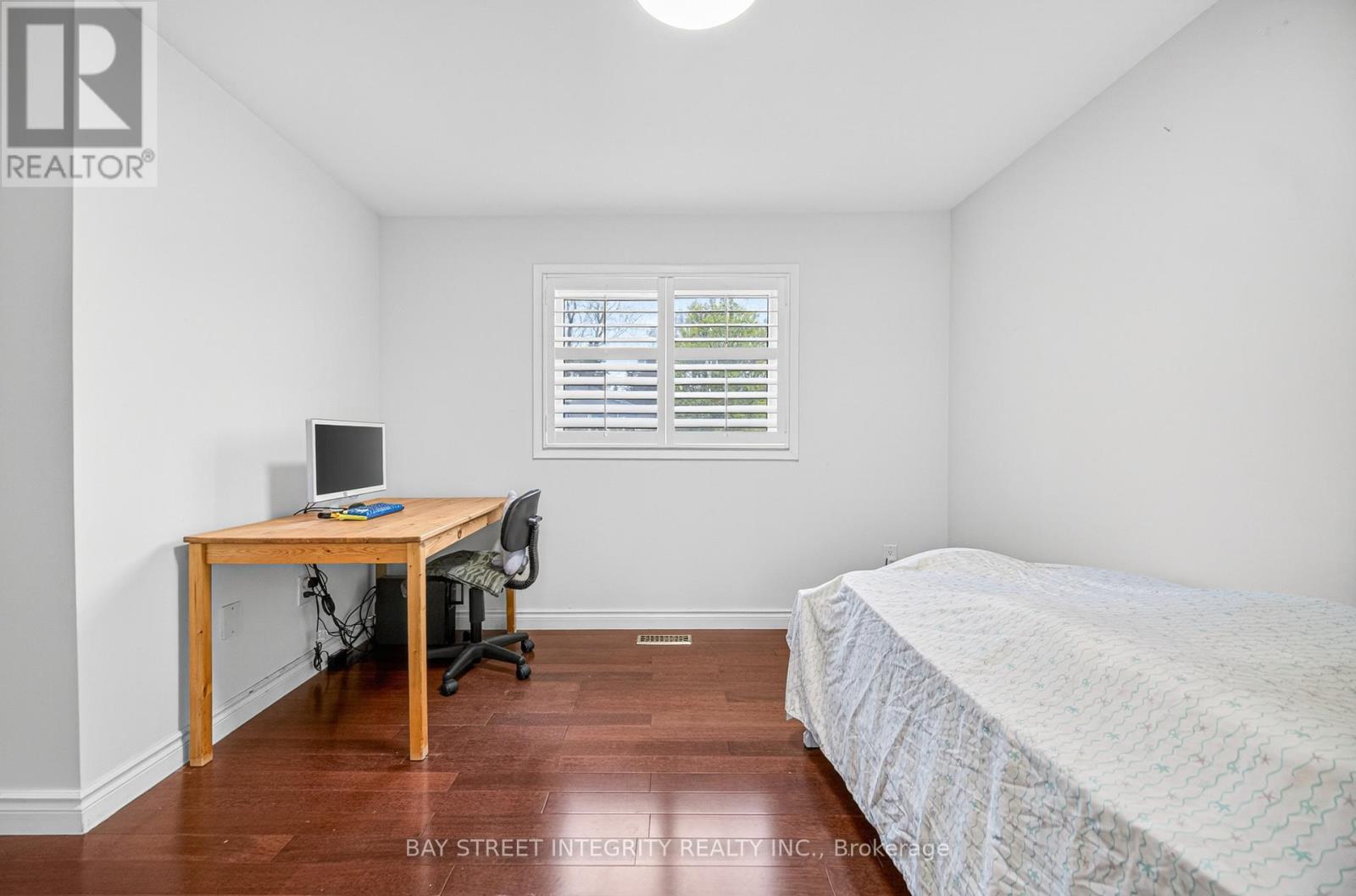 #26 646 VILLAGE PARKWAY - 32