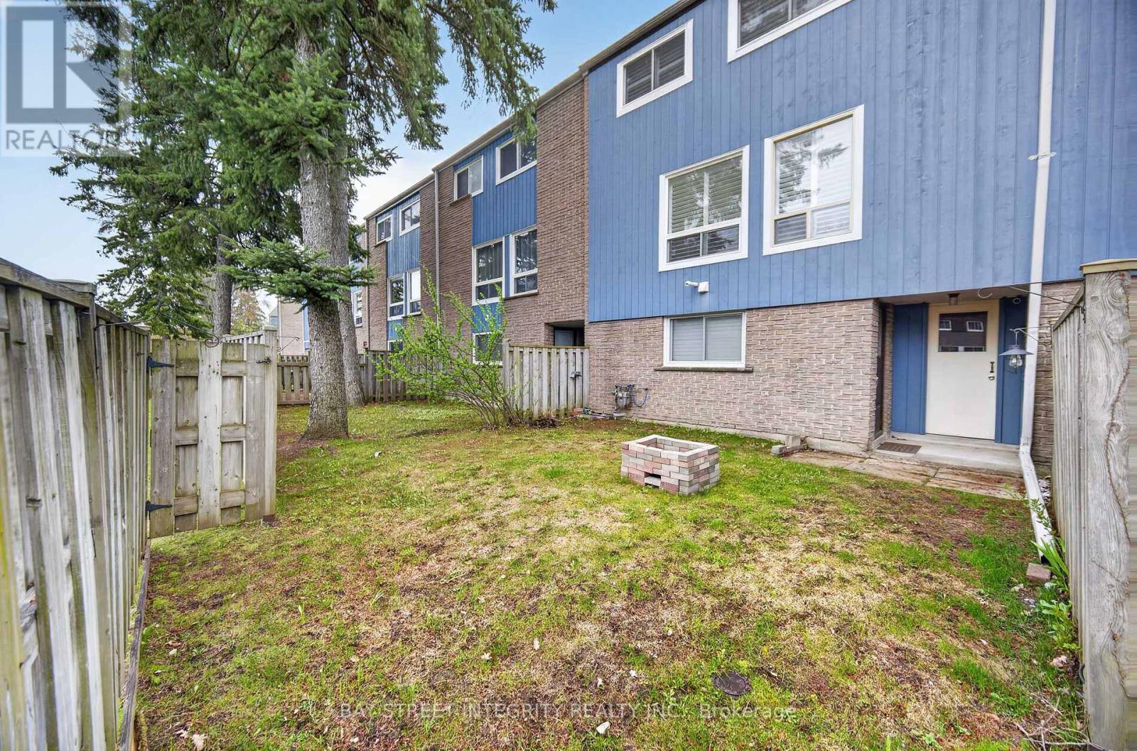 #26 646 VILLAGE PARKWAY - 41