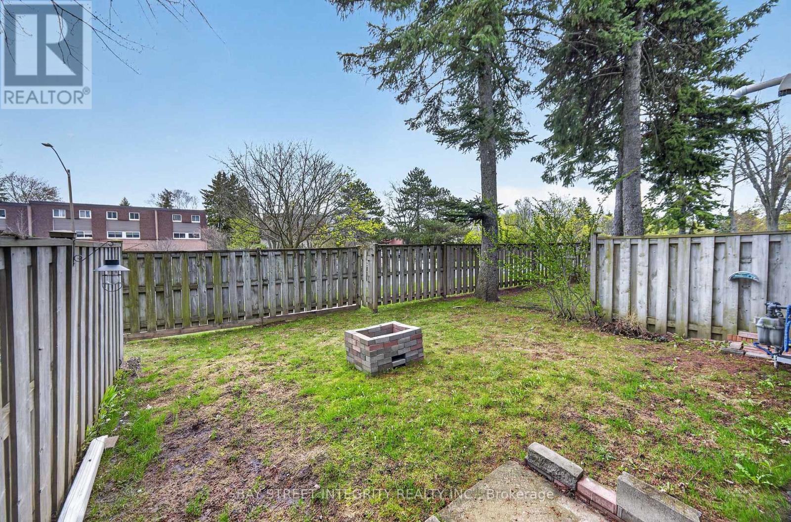 #26 646 VILLAGE PARKWAY - 42