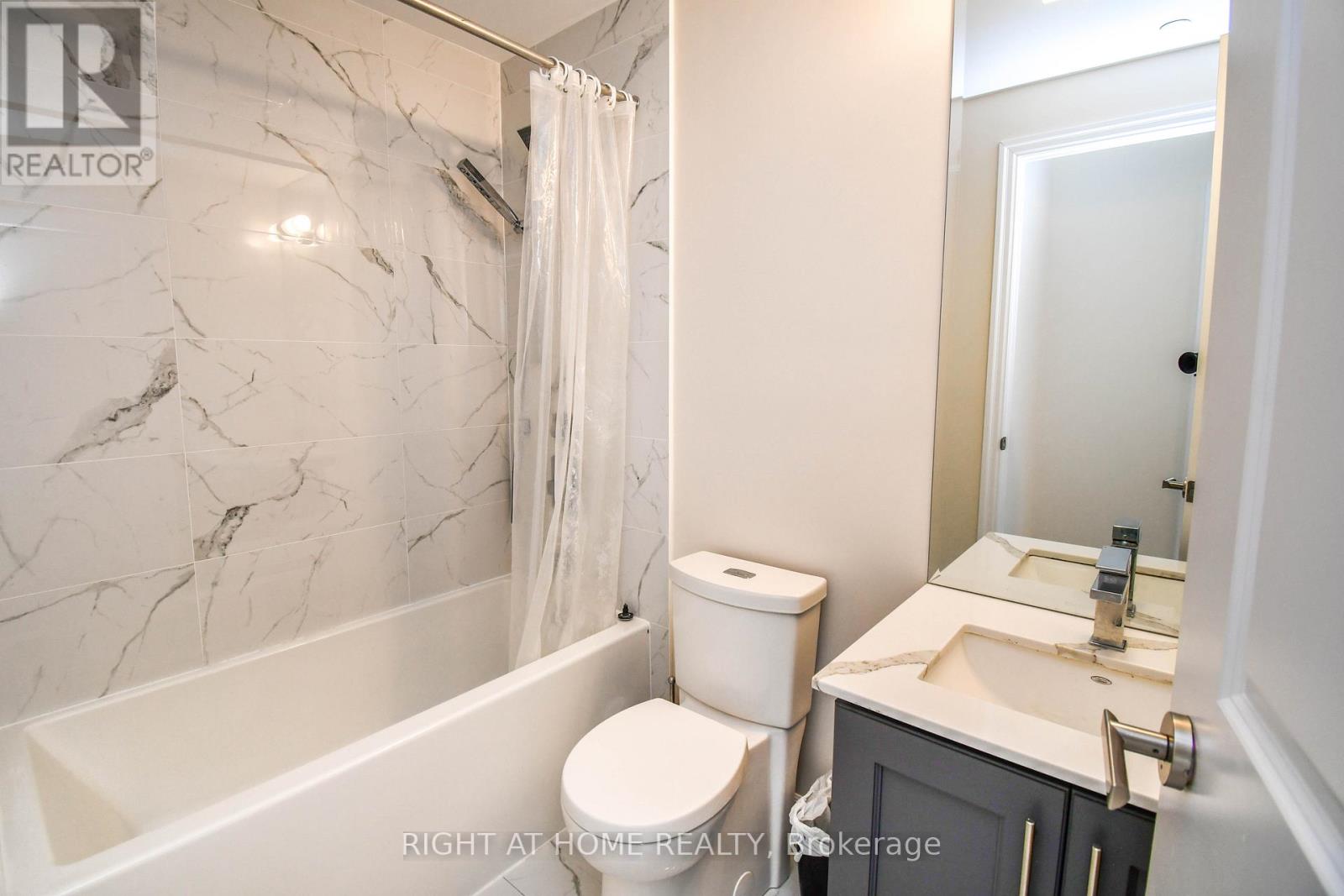 #811 9085 JANE STREET - 8