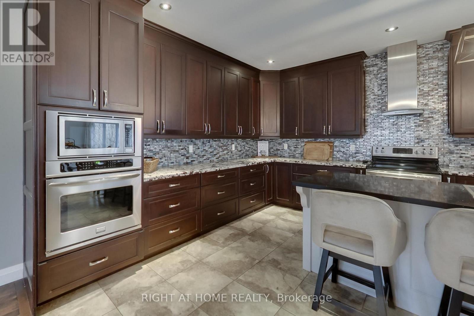 54 BELLEHUMEUR ROAD - 16