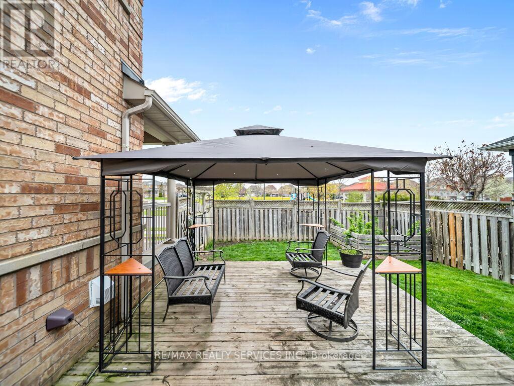 21 FILBERT WAY - 40