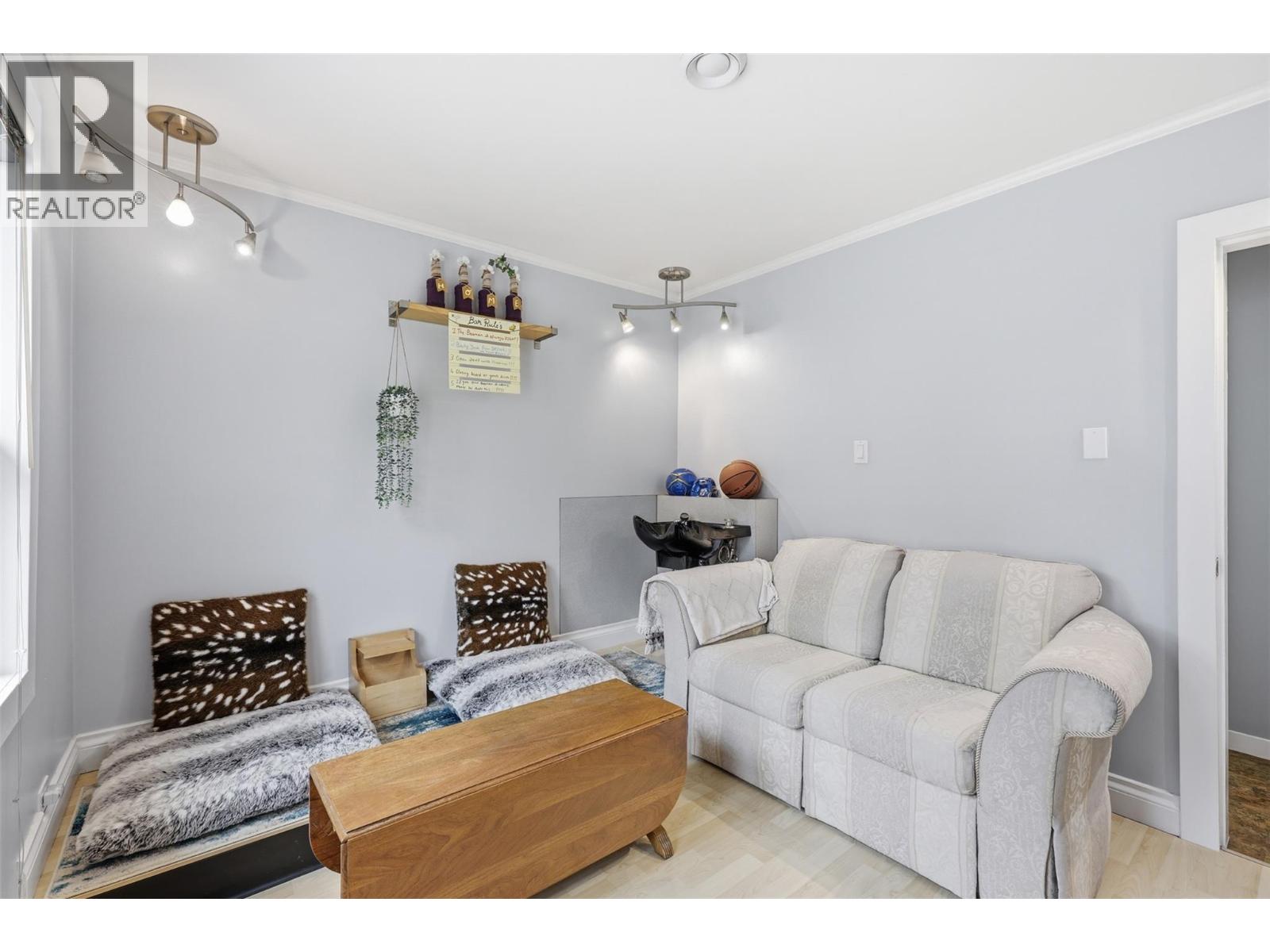 1365 COLUMBIA Street - 19