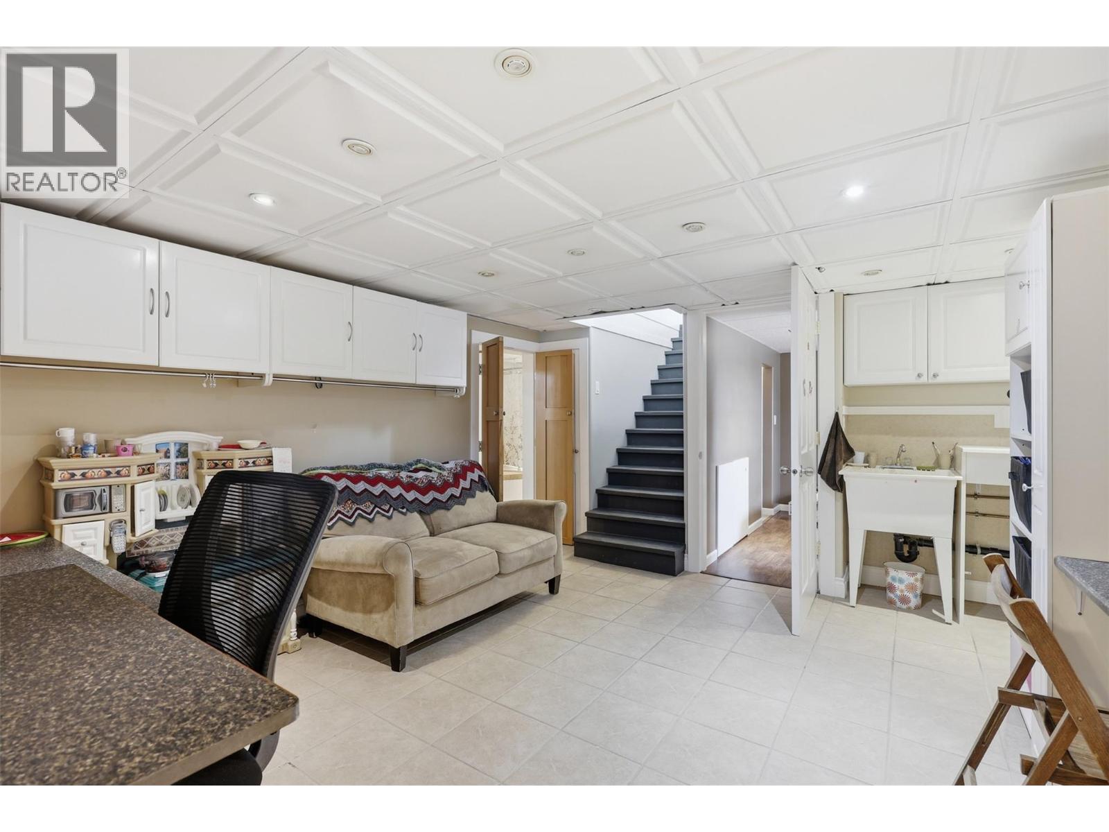 1365 COLUMBIA Street - 24