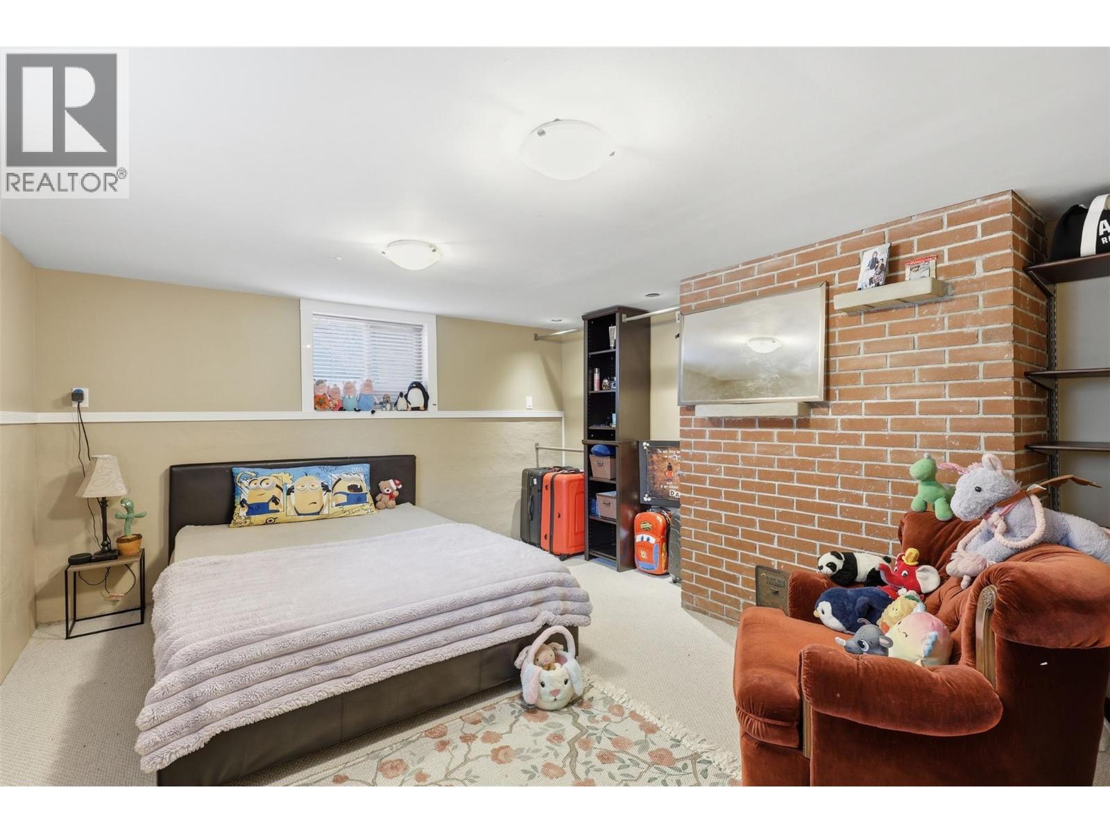 1365 COLUMBIA Street - 27