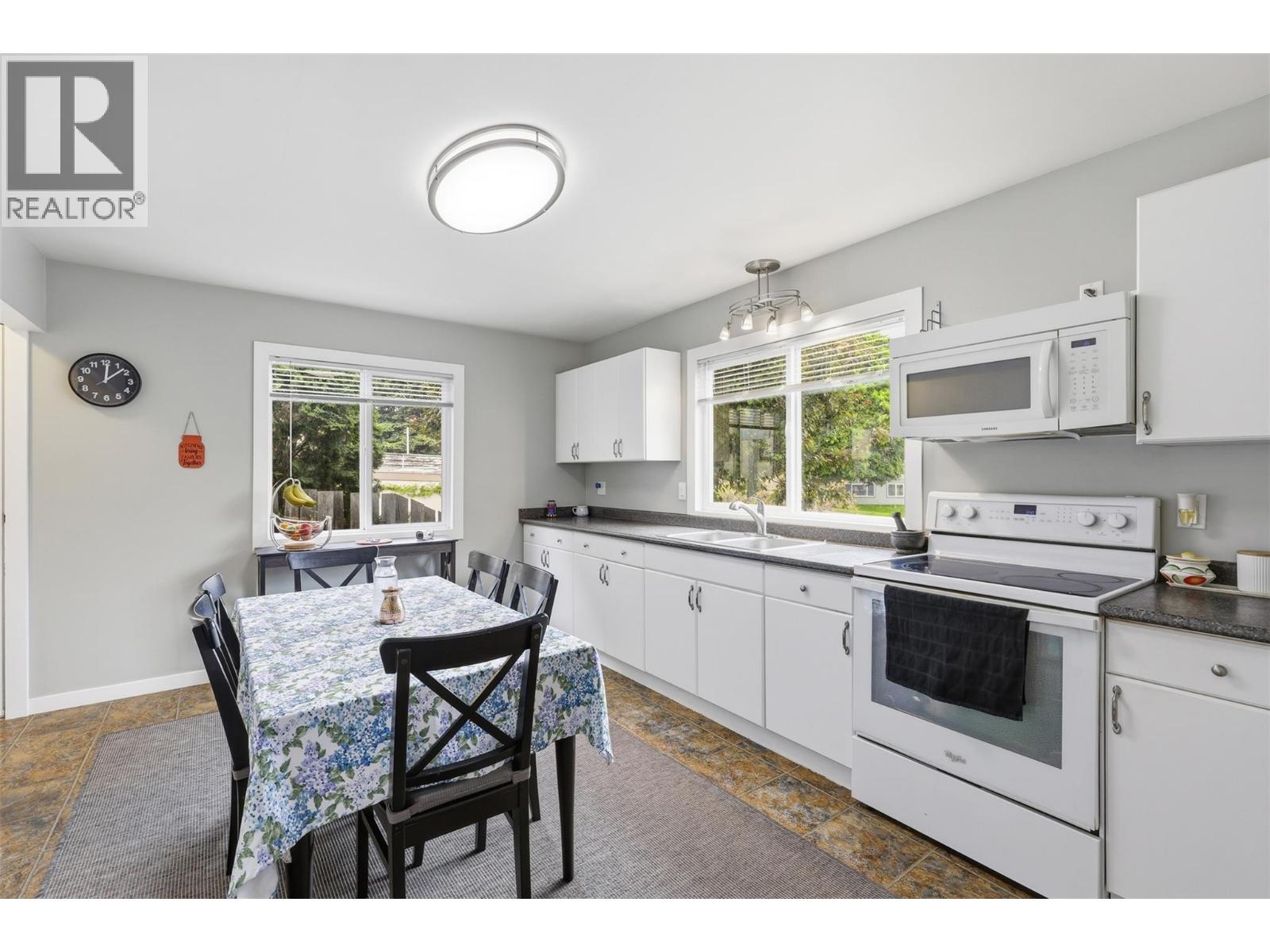 1365 COLUMBIA Street - 4