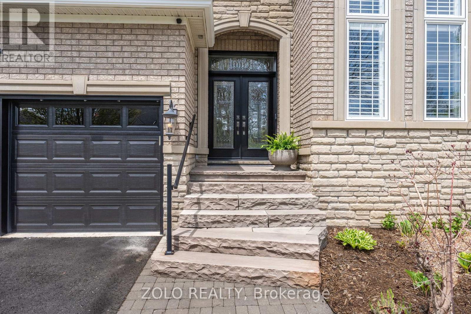 86 NORTH RIDGE CRESCENT - 2