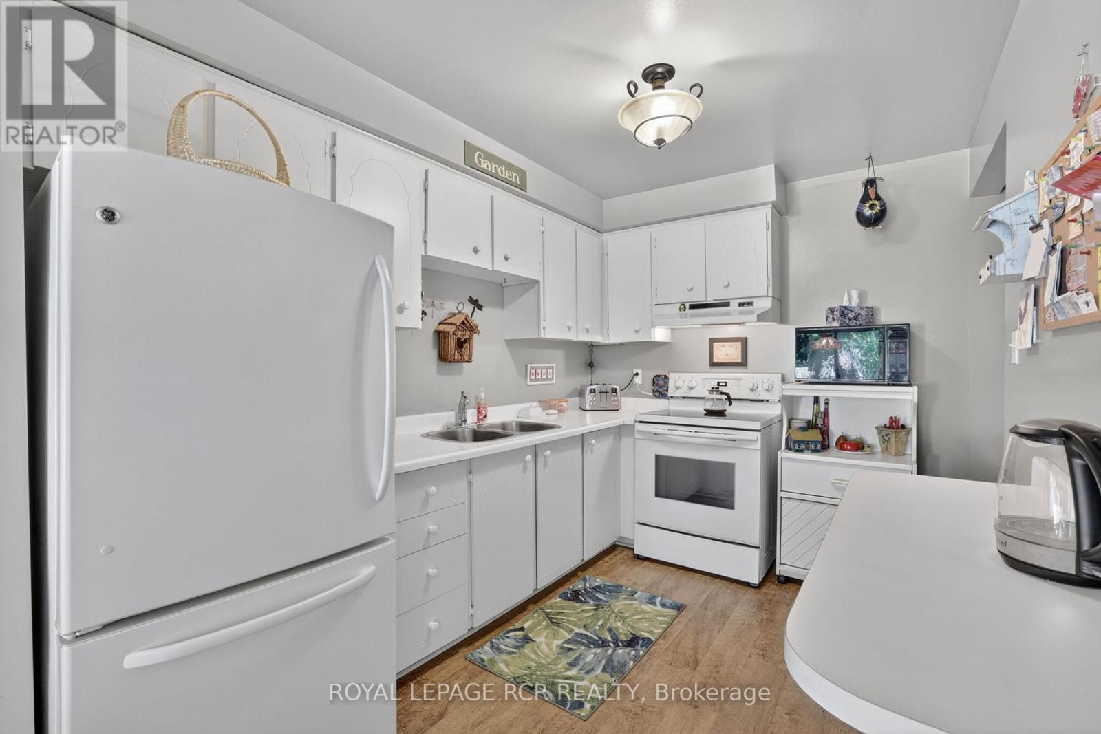 55 BARONWOOD COURT - 12