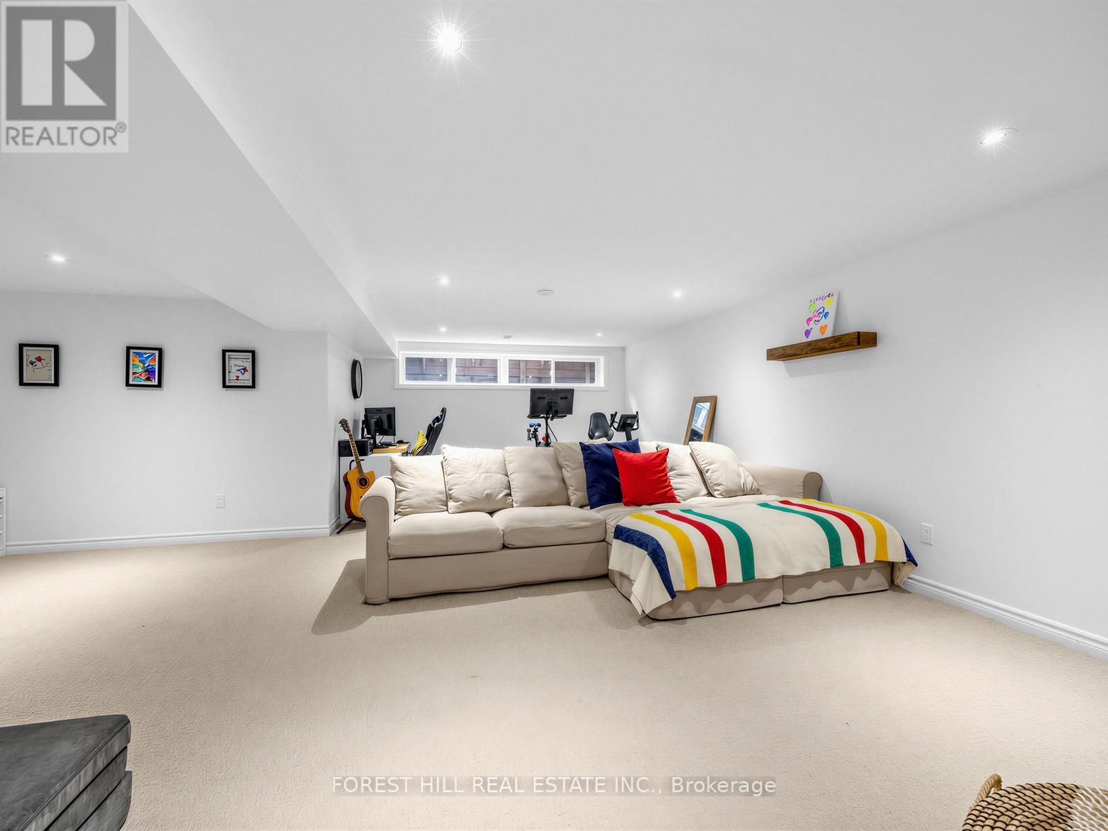 4243 THOM GARDENS - 20