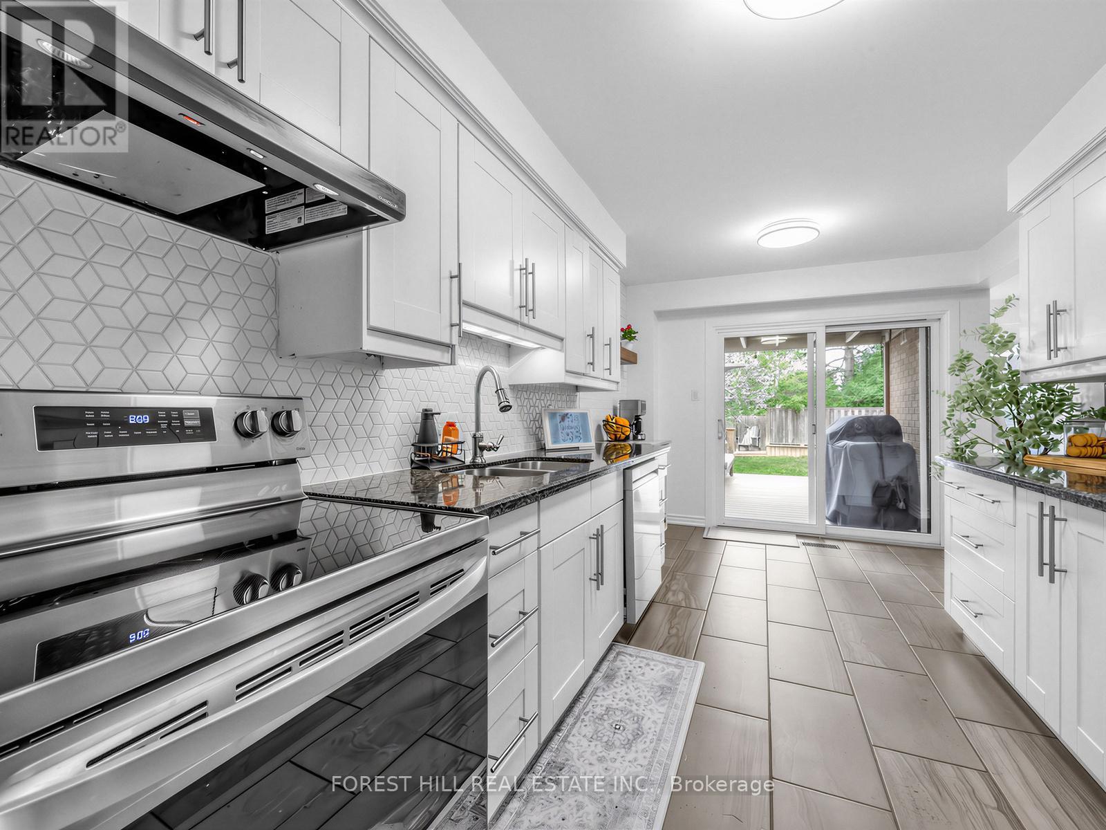 4243 THOM GARDENS - 5