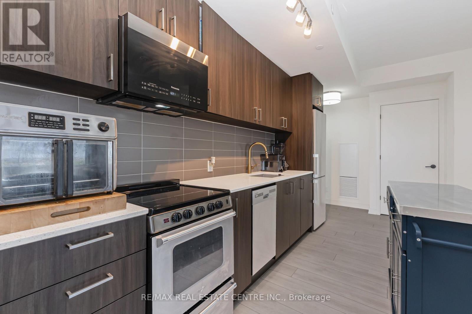 #1402 8010 DERRY ROAD - 9
